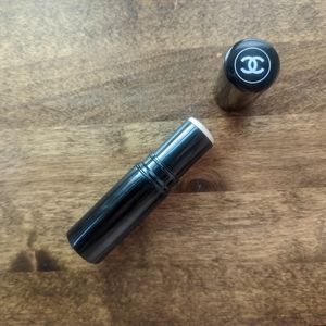 Chanel Baume Essentiel Multi-Use Glow Stick in Sculpting